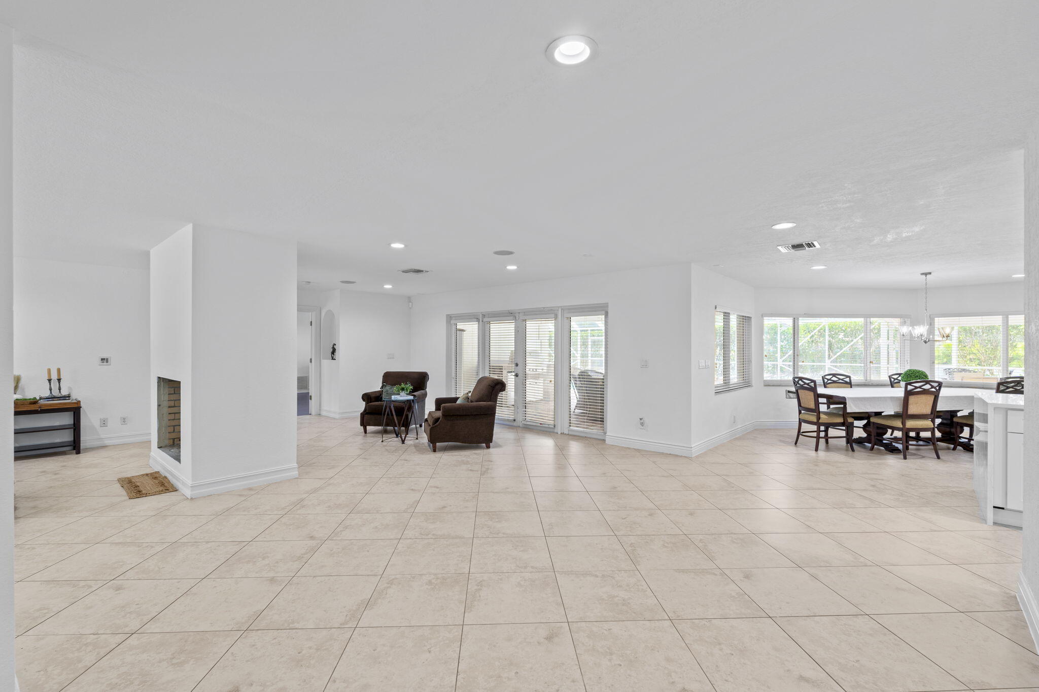 7447 NW 82nd Terrace
