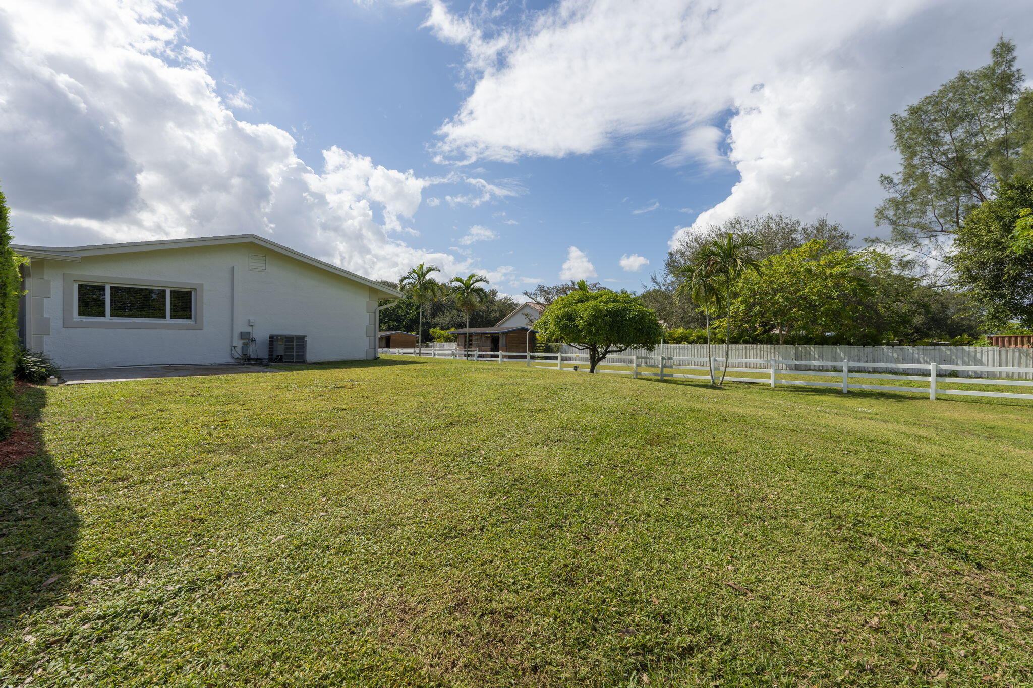 7447 NW 82nd Terrace