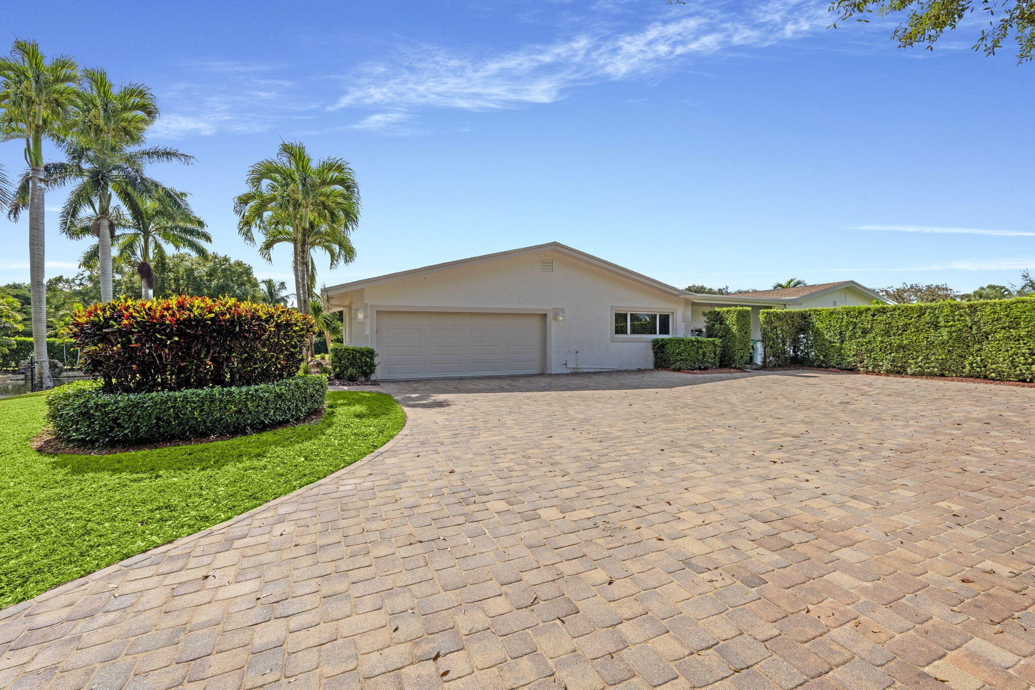 7447 NW 82nd Terrace