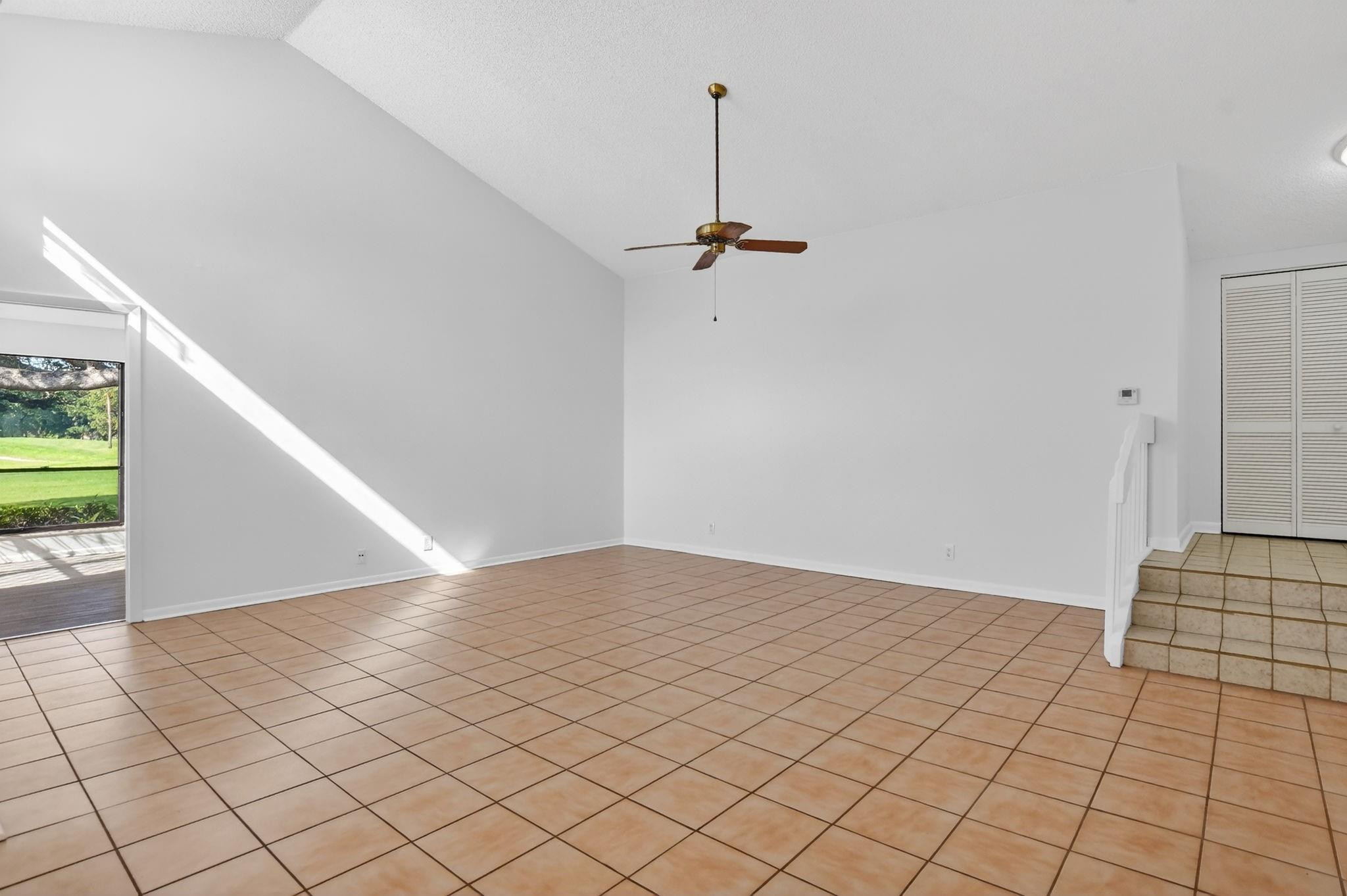 661 Hollows Circle