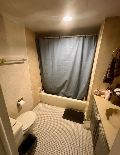 2700 Riverside Drive 103