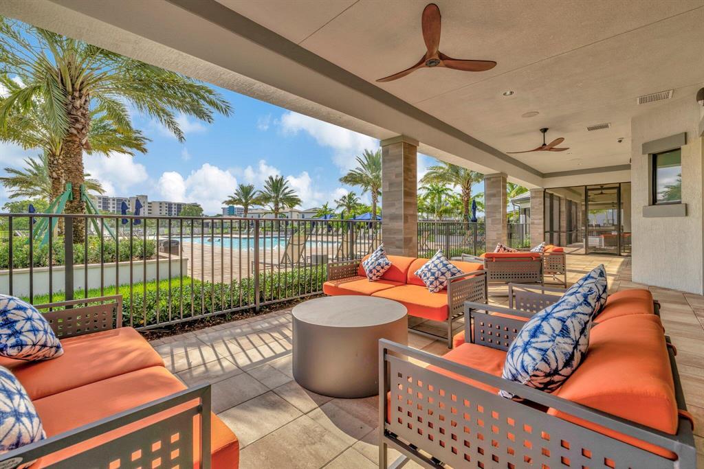 2751 Oak Tree Lane