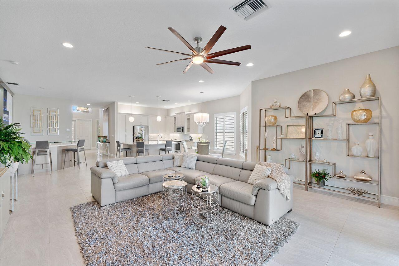 12814 Bonnington Range Drive