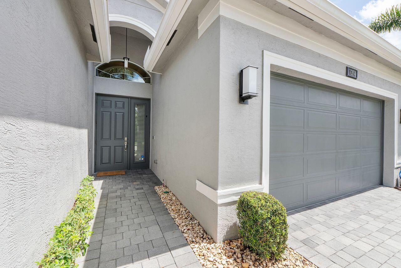 12814 Bonnington Range Drive