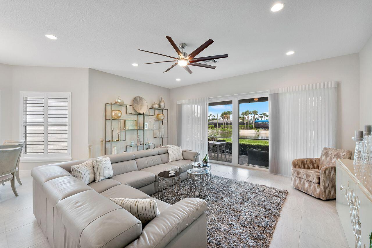 12814 Bonnington Range Drive
