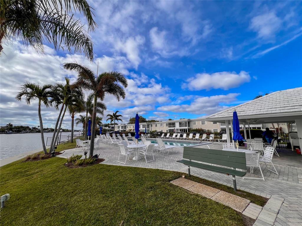 6475 Bay Club Drive 4