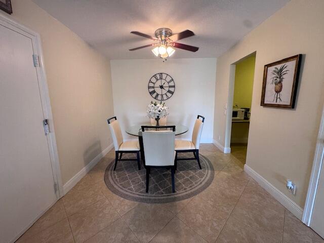 6475 Bay Club Drive 4