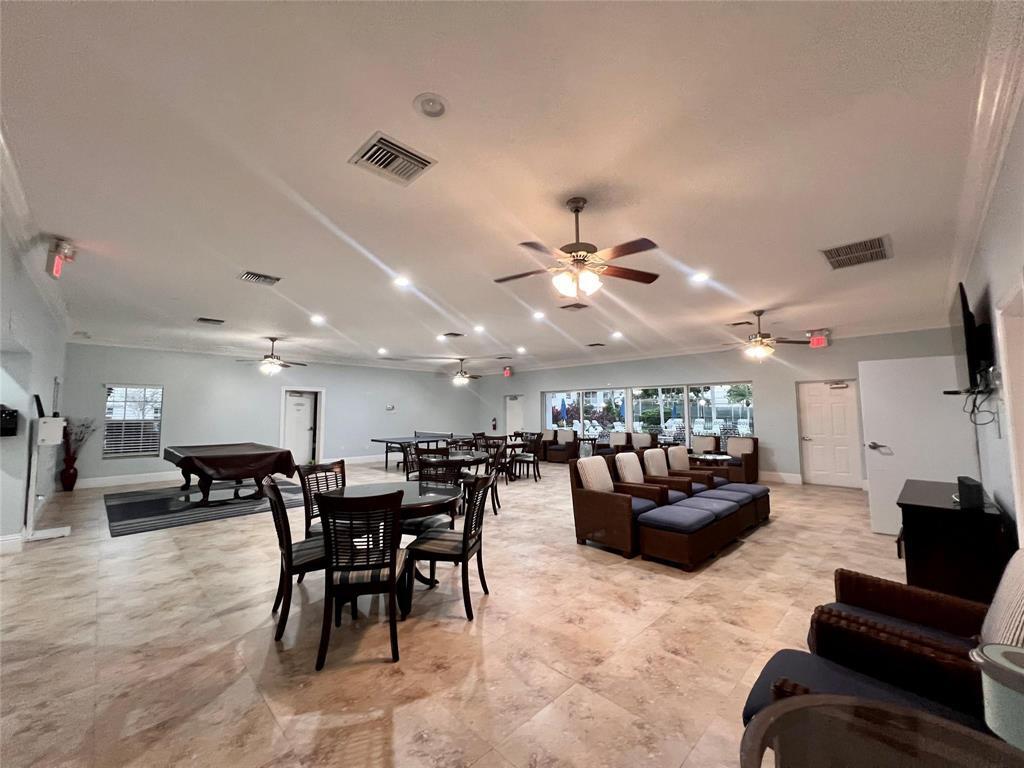 6475 Bay Club Drive 4