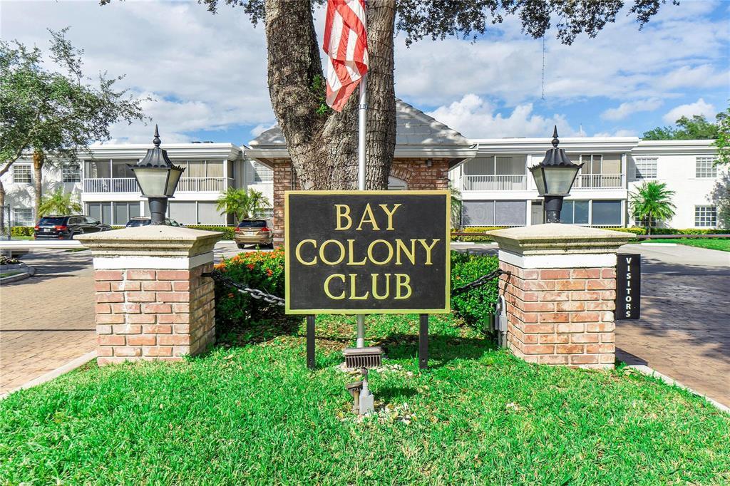 6475 Bay Club Drive 4