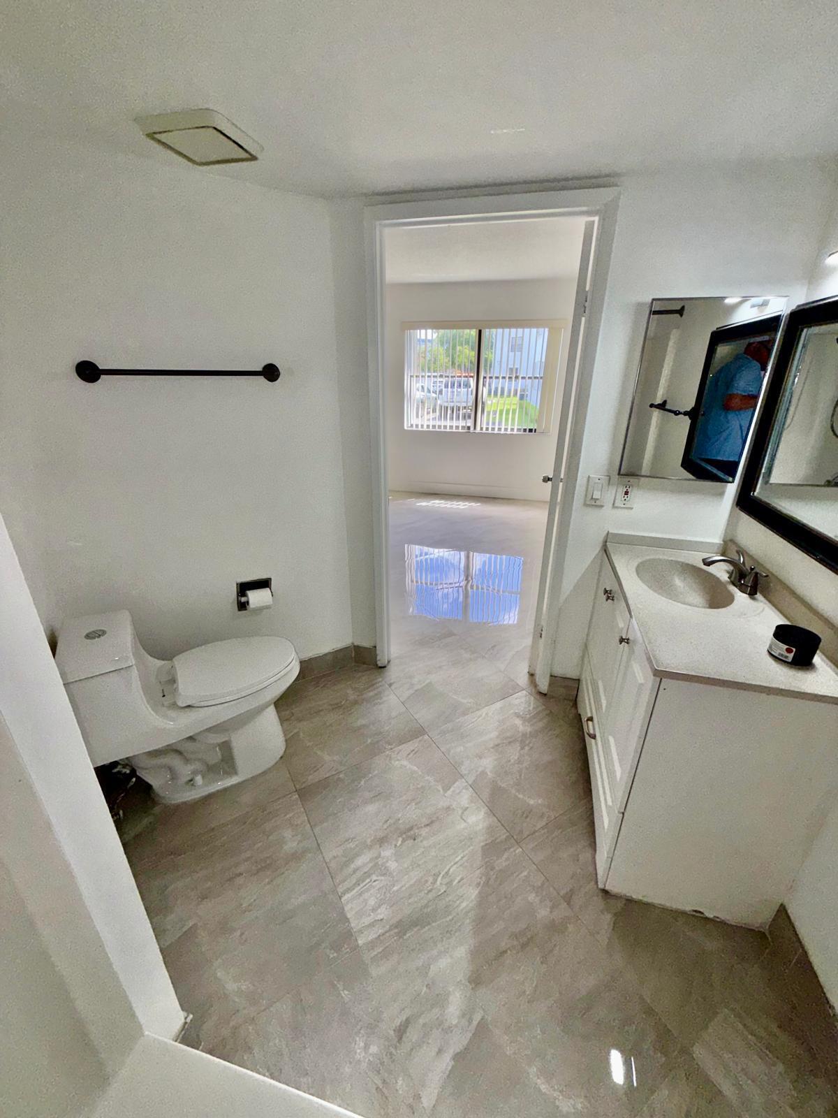 9405 Fontainebleau Boulevard 109