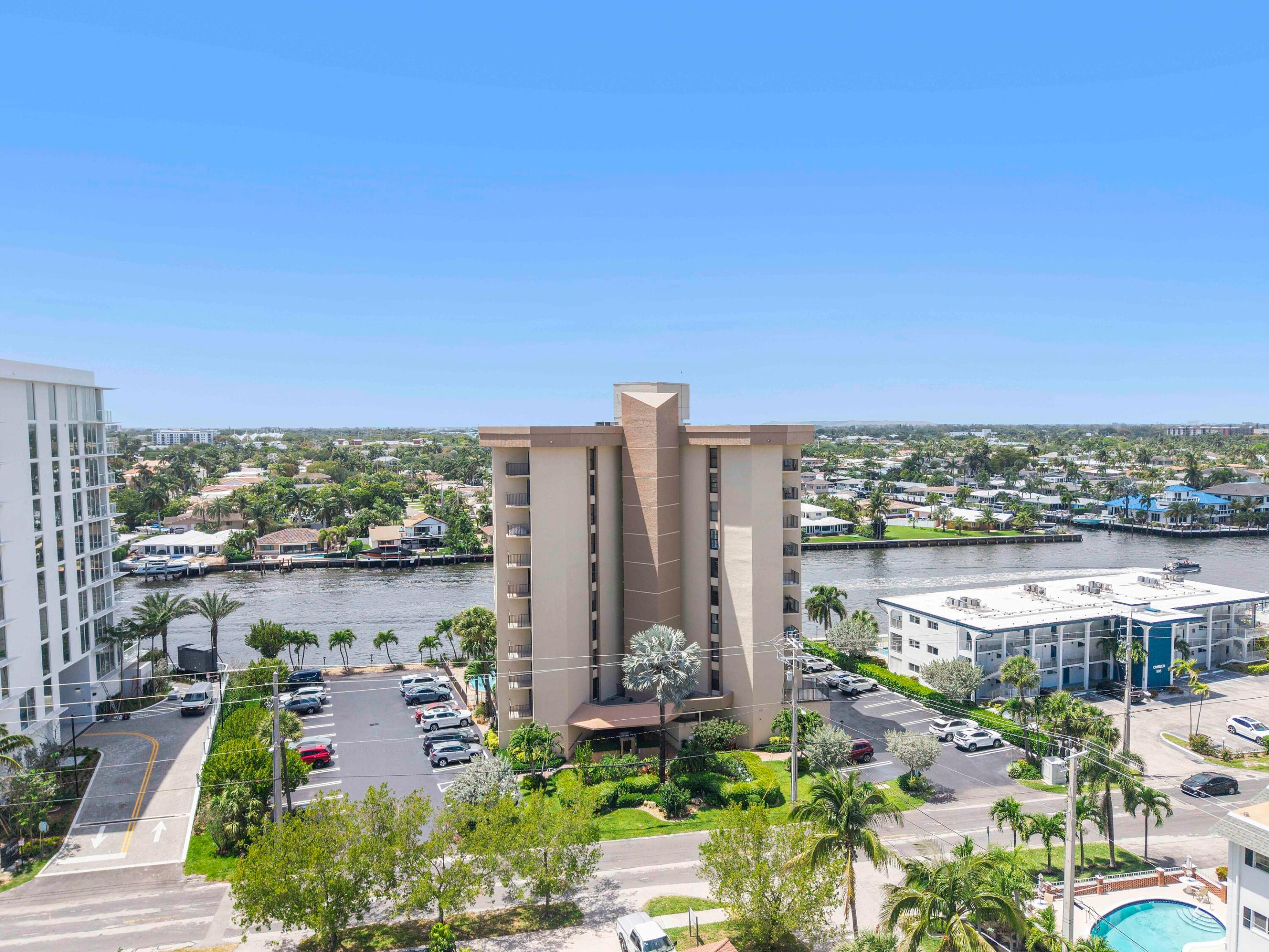 501 N Riverside Drive 203