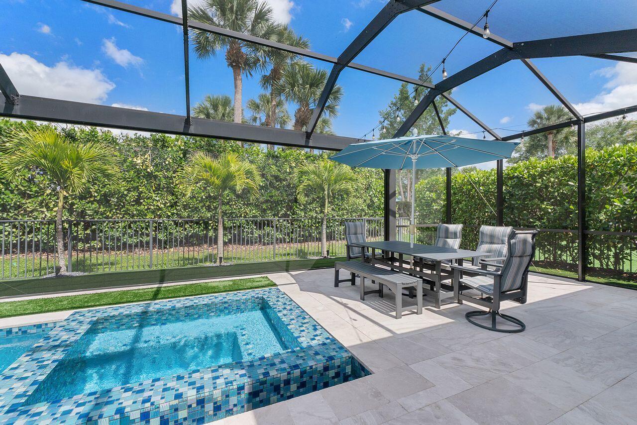 8040 NW 112th Terrace