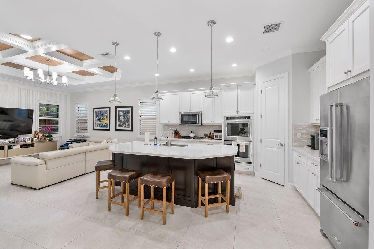 8040 NW 112th Terrace