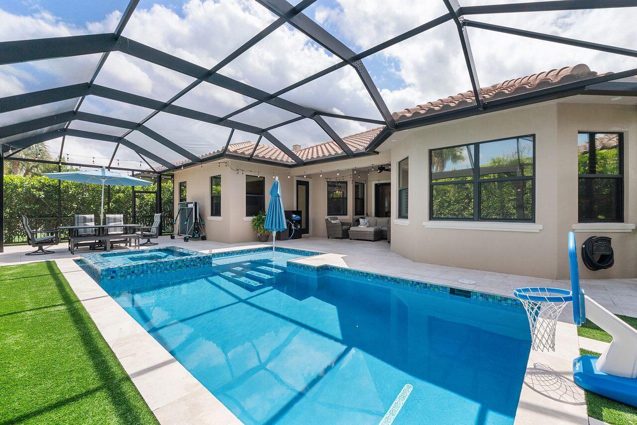 8040 NW 112th Terrace