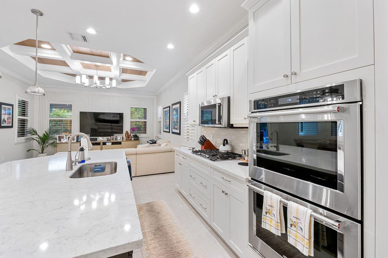8040 NW 112th Terrace