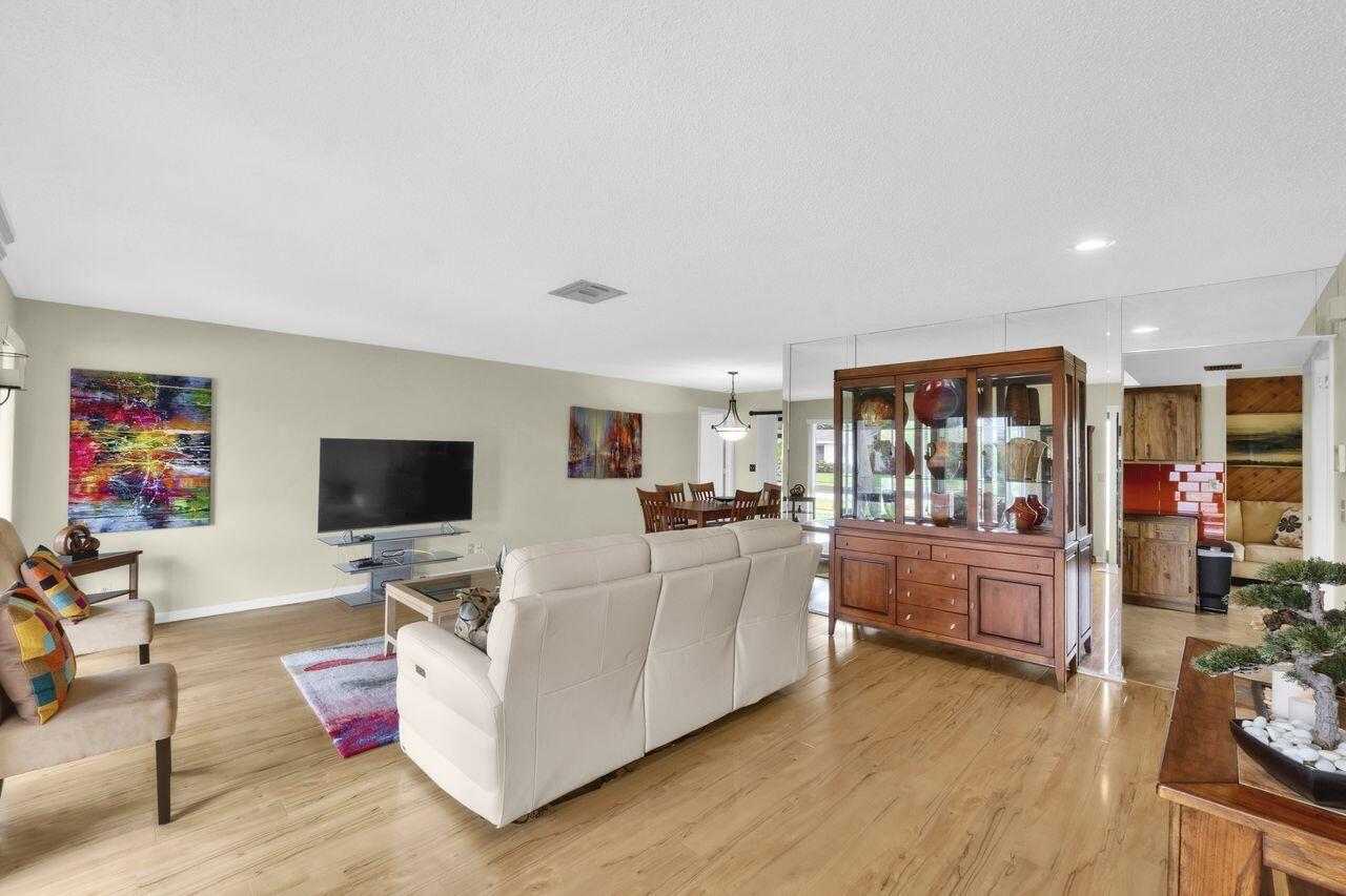 14765 Country Lane