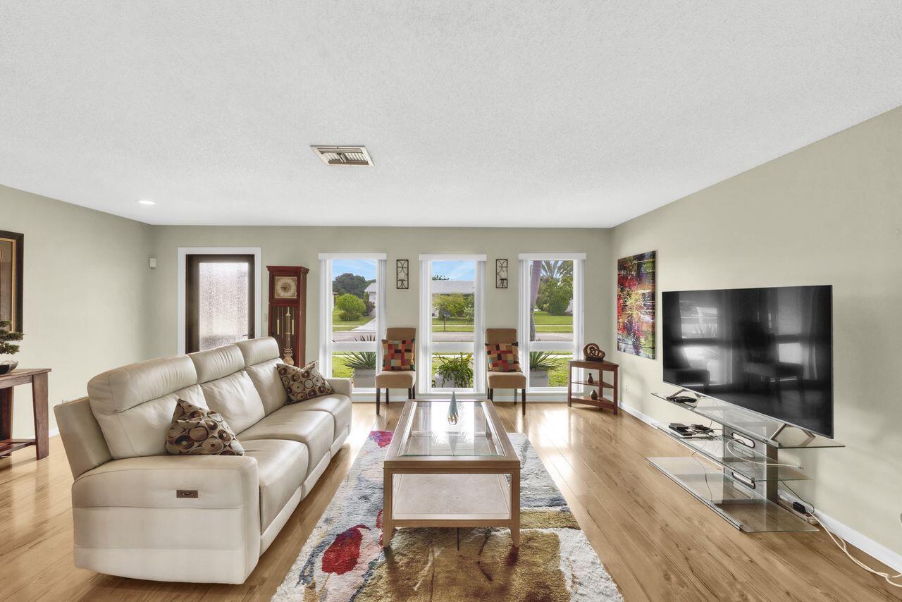 14765 Country Lane