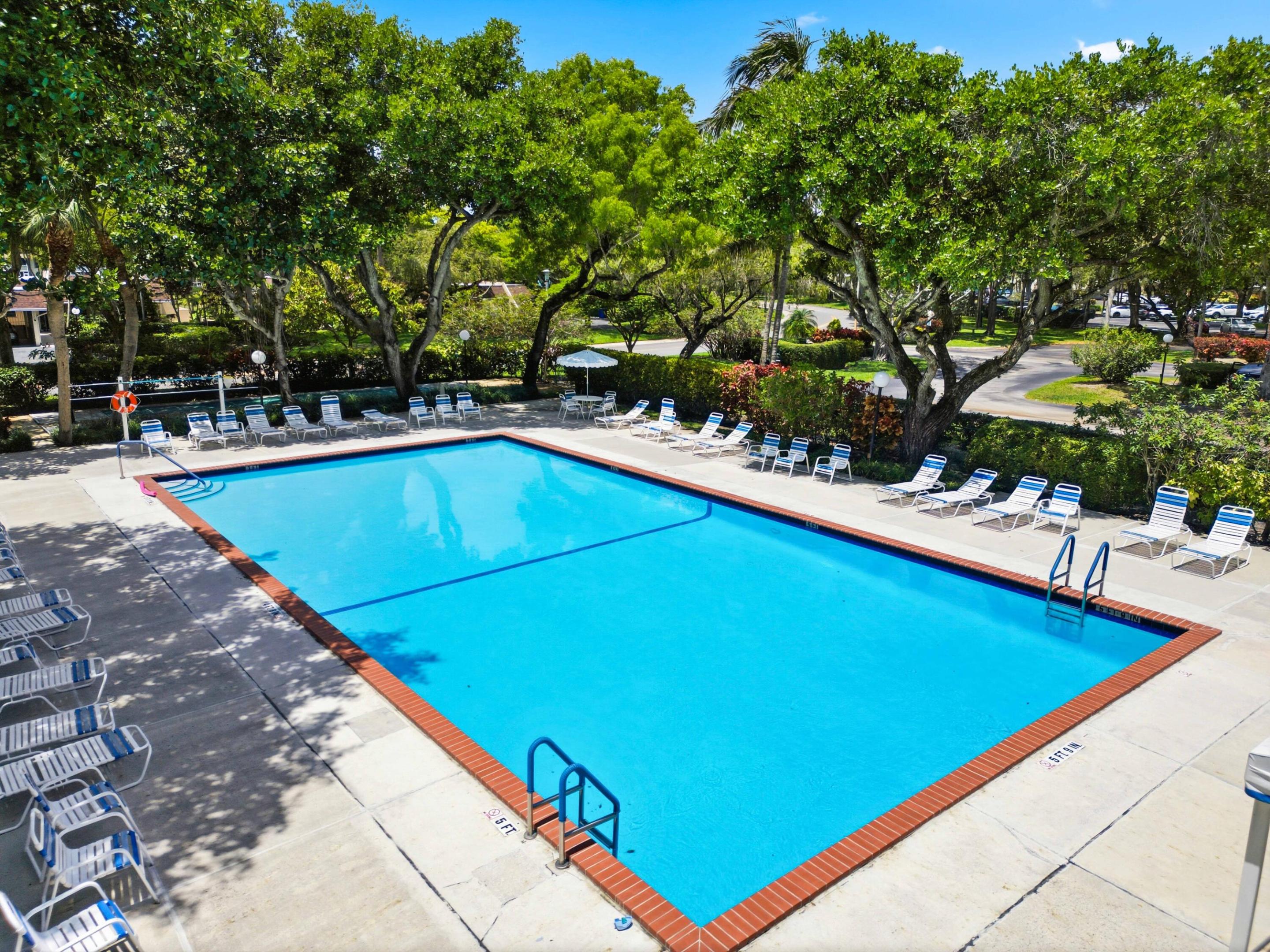 3800 Oaks Clubhouse Drive 106