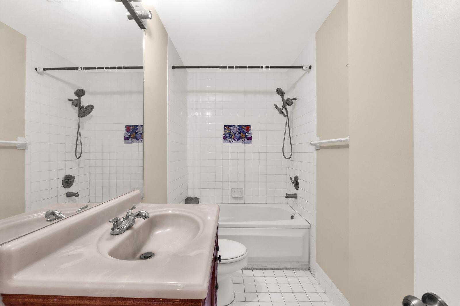 4295 Coral Springs Drive Unit: 3c