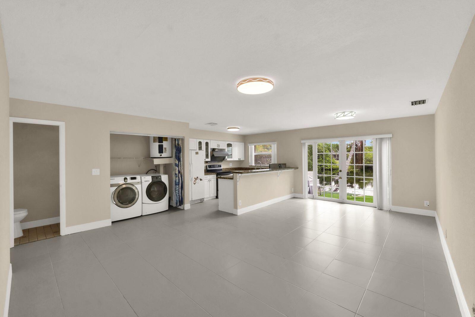 4295 Coral Springs Drive Unit: 3c