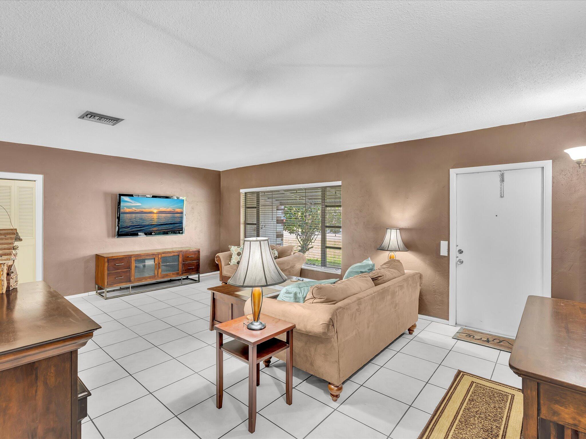 9603 NW 73rd Street