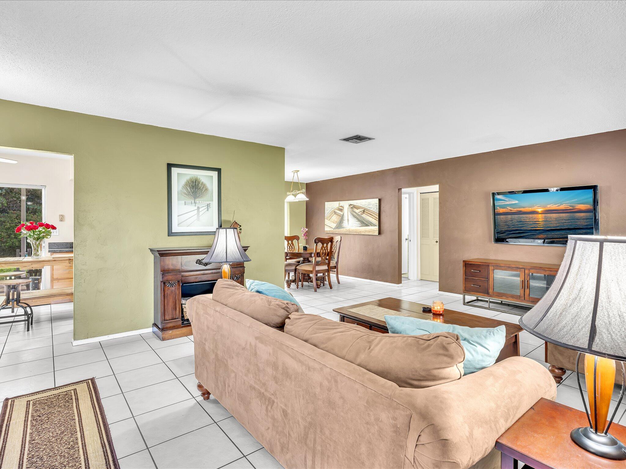 9603 NW 73rd Street