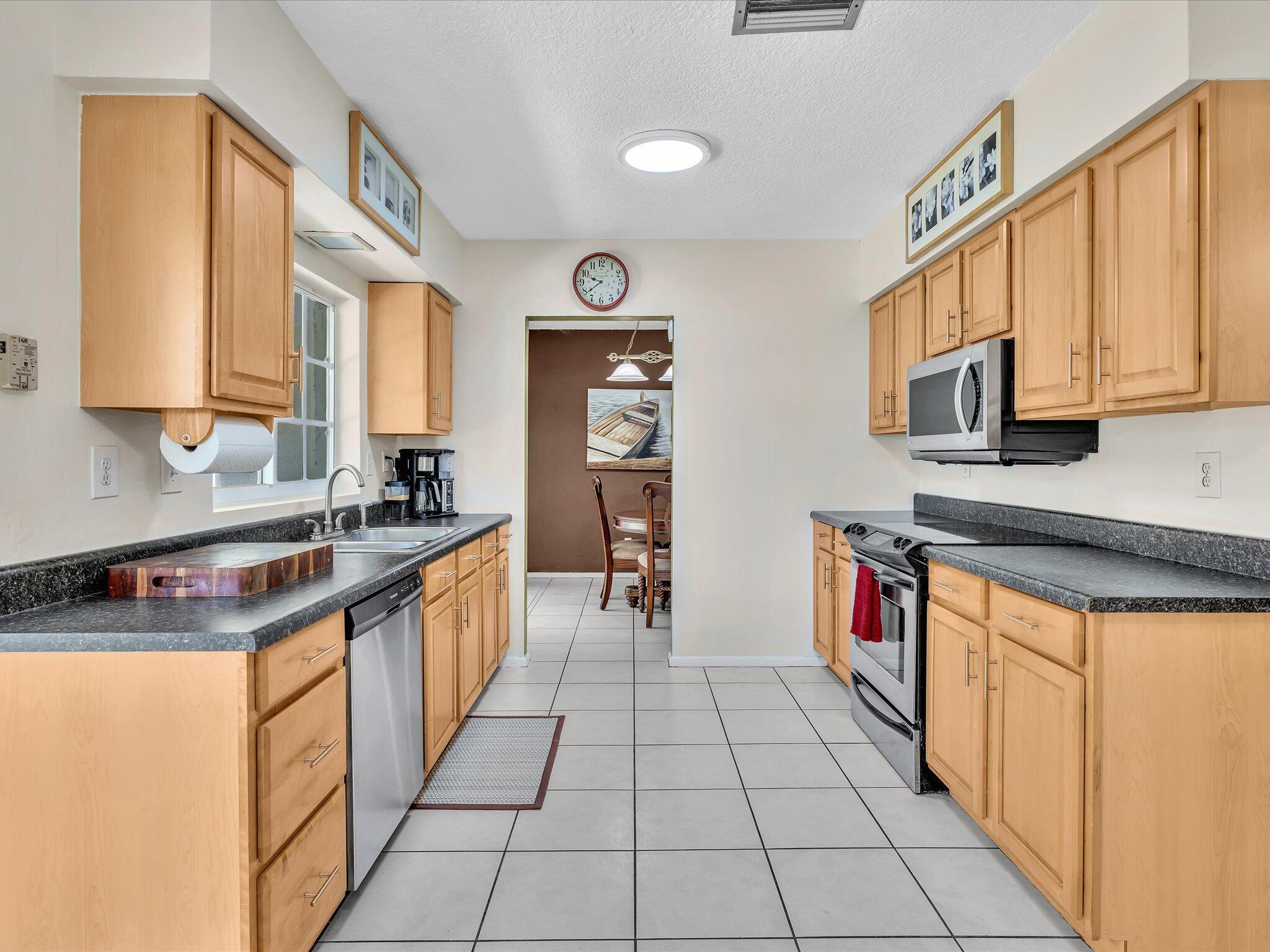 9603 NW 73rd Street