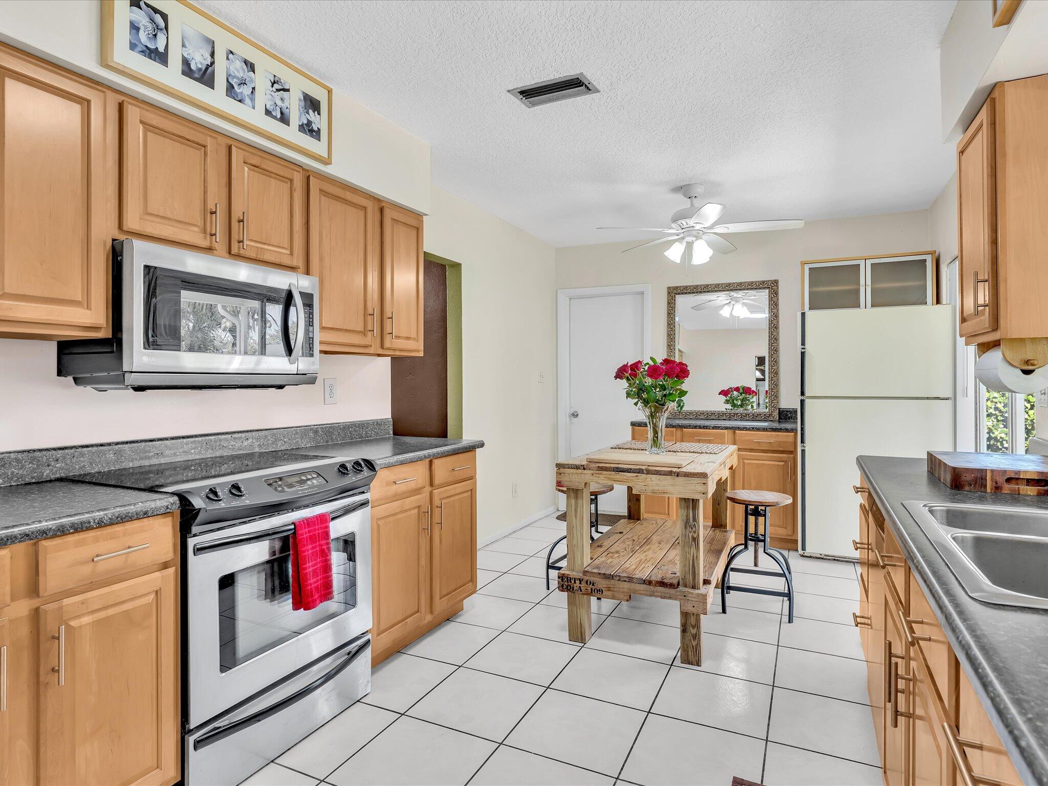 9603 NW 73rd Street
