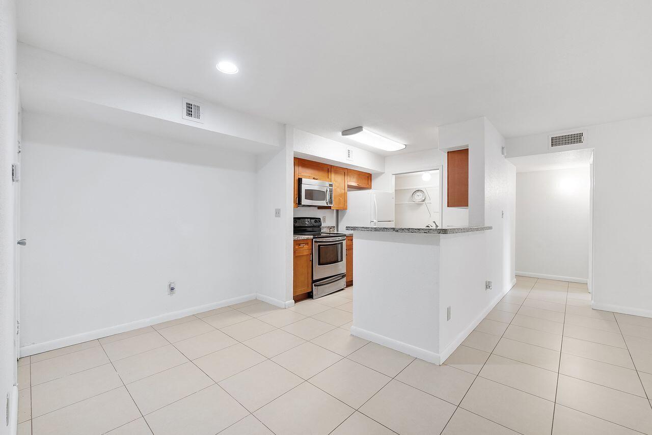 875 Riverside Drive