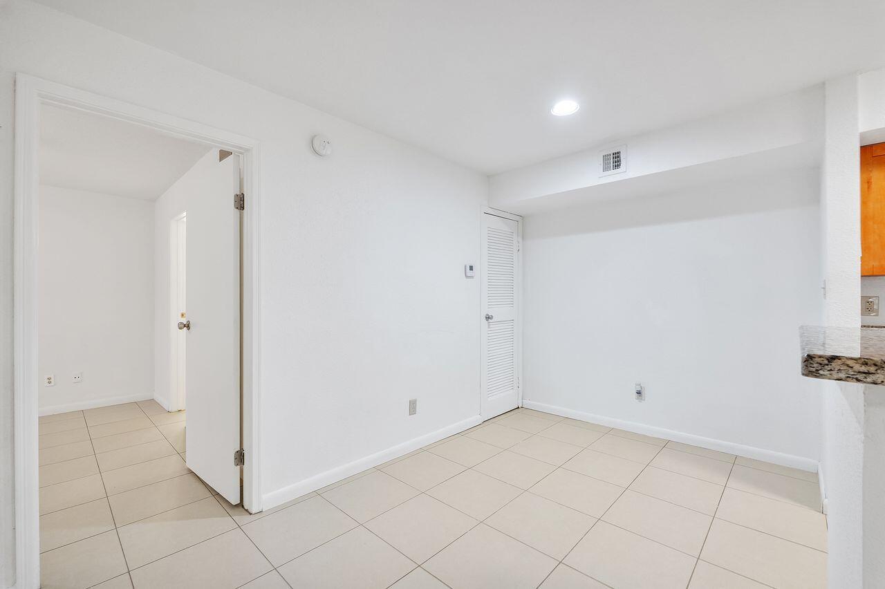 875 Riverside Drive