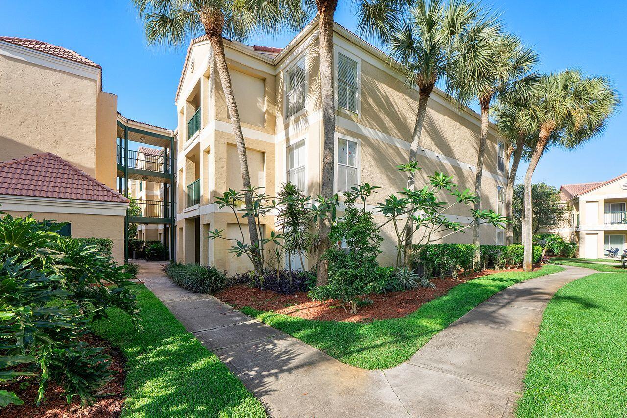 875 Riverside Drive