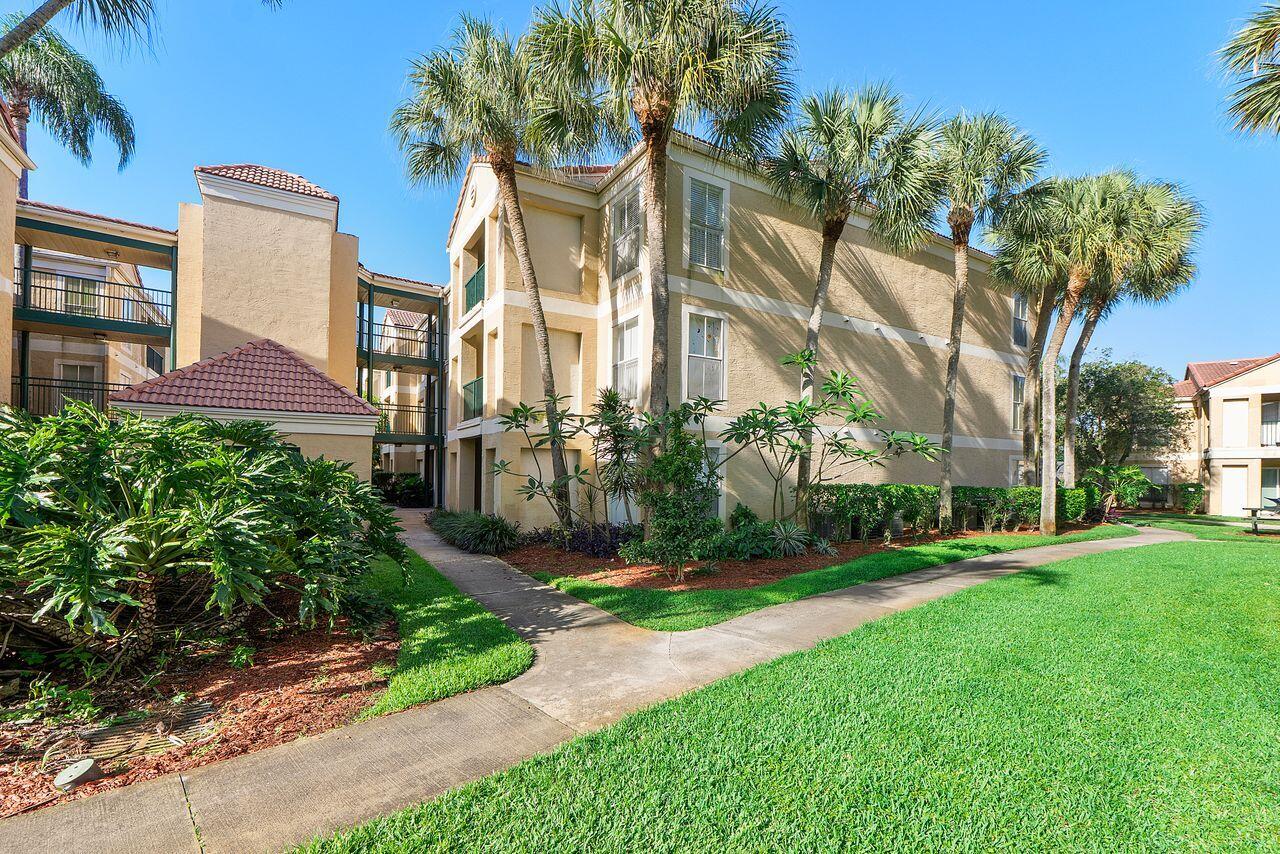875 Riverside Drive