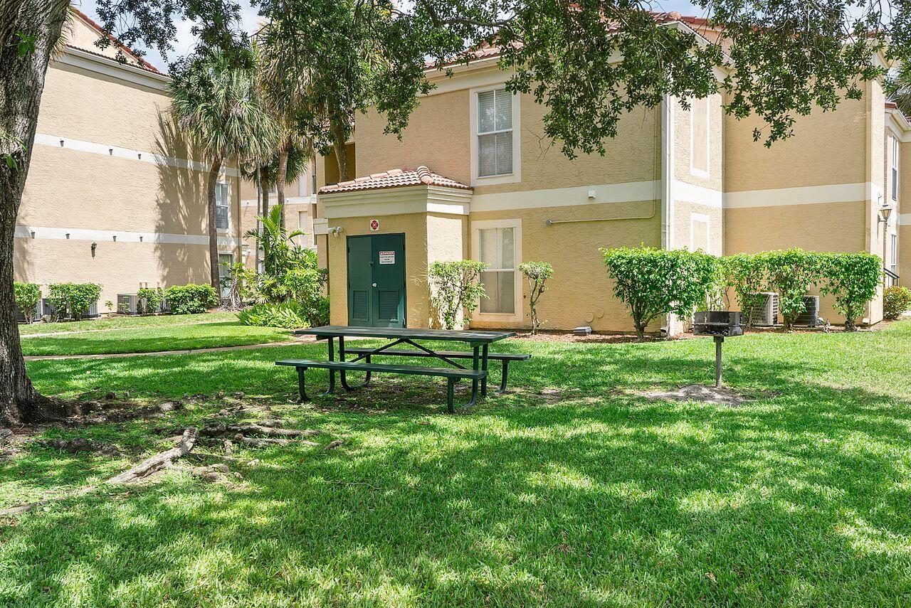 875 Riverside Drive