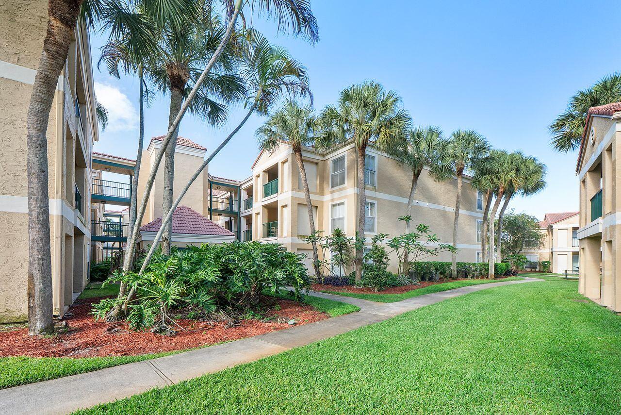875 Riverside Drive