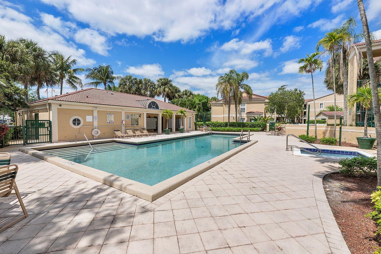875 Riverside Drive