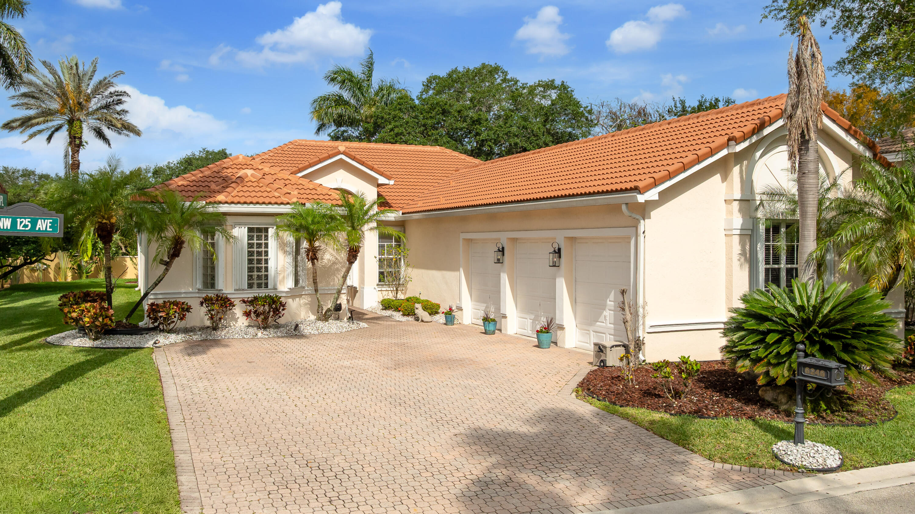 6246 NW 125th Avenue