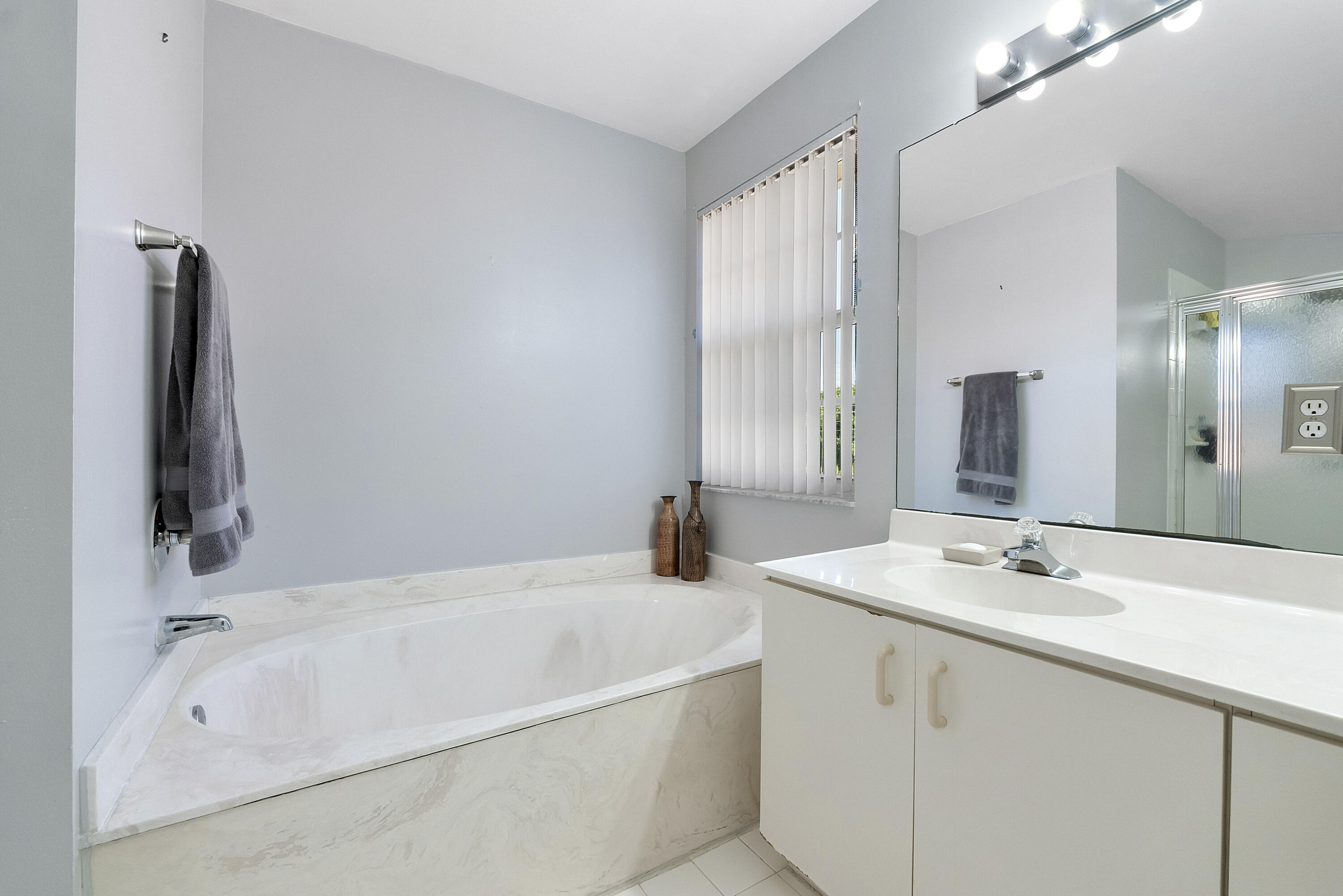 11221 NW 46th Drive