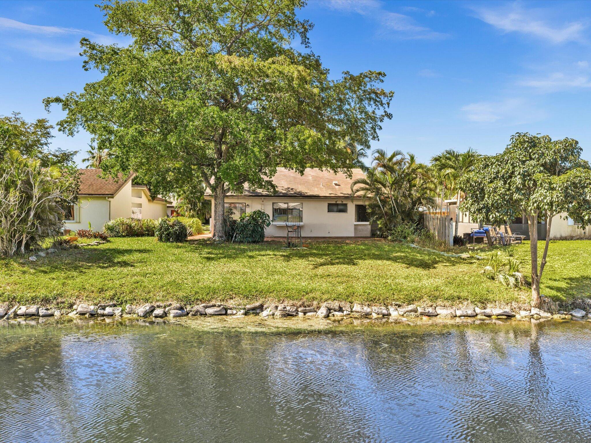 8949 NW 9th Place
