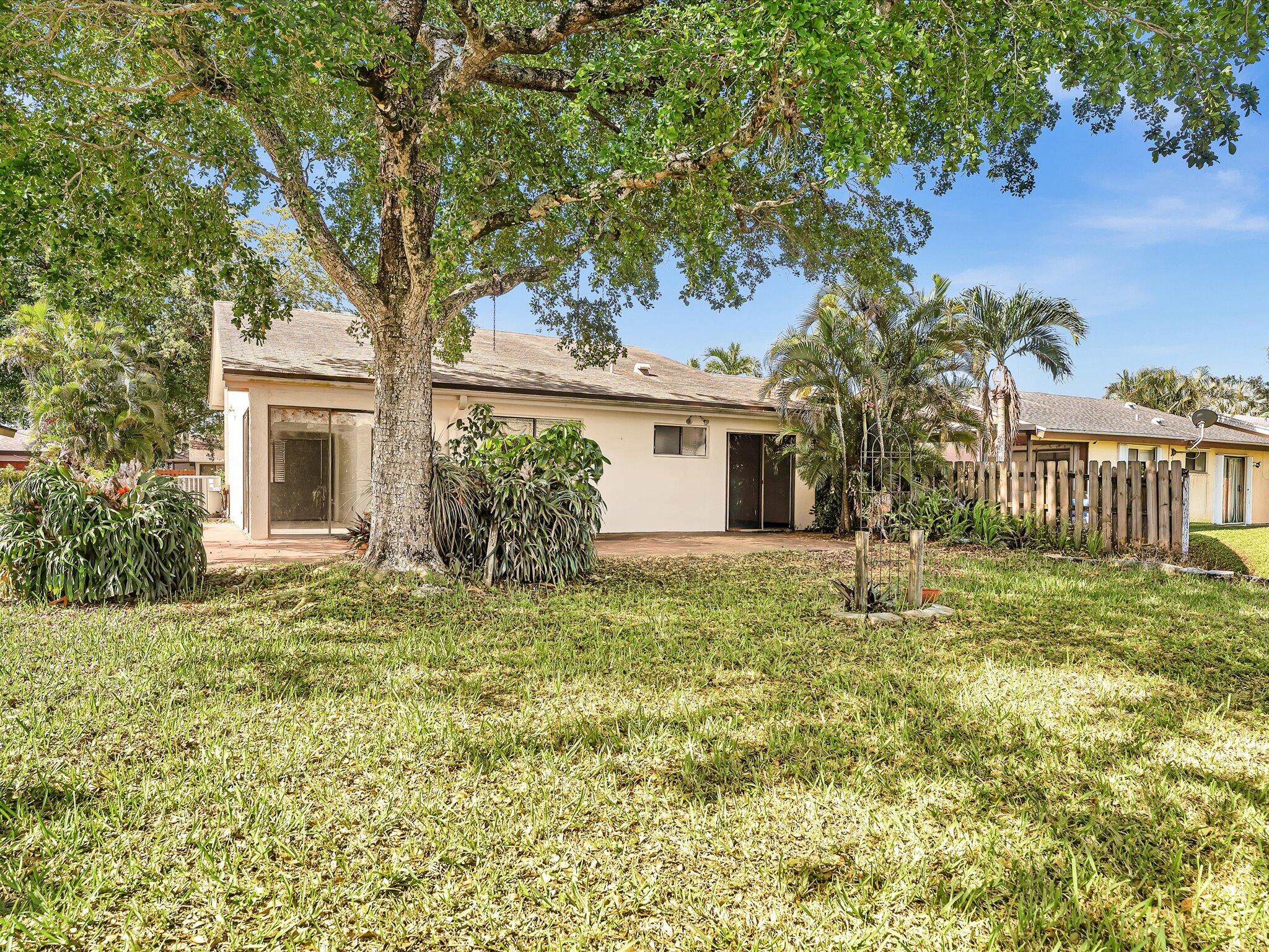 8949 NW 9th Place