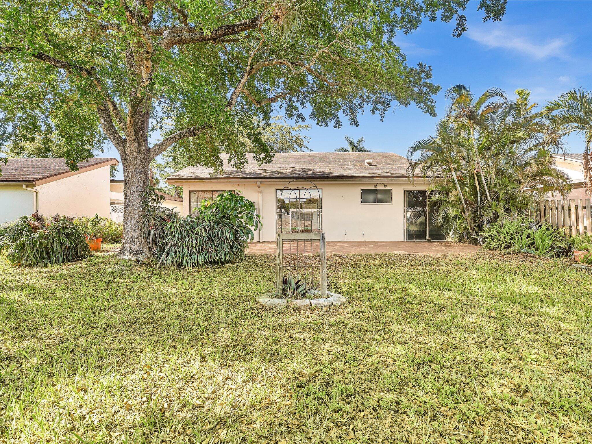 8949 NW 9th Place