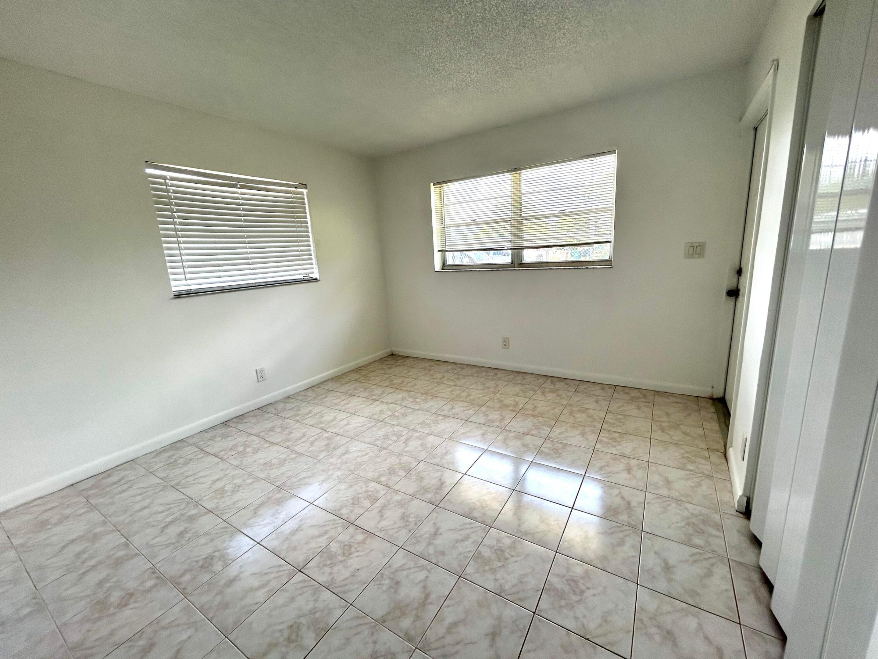 6140 SW 41st Court 1