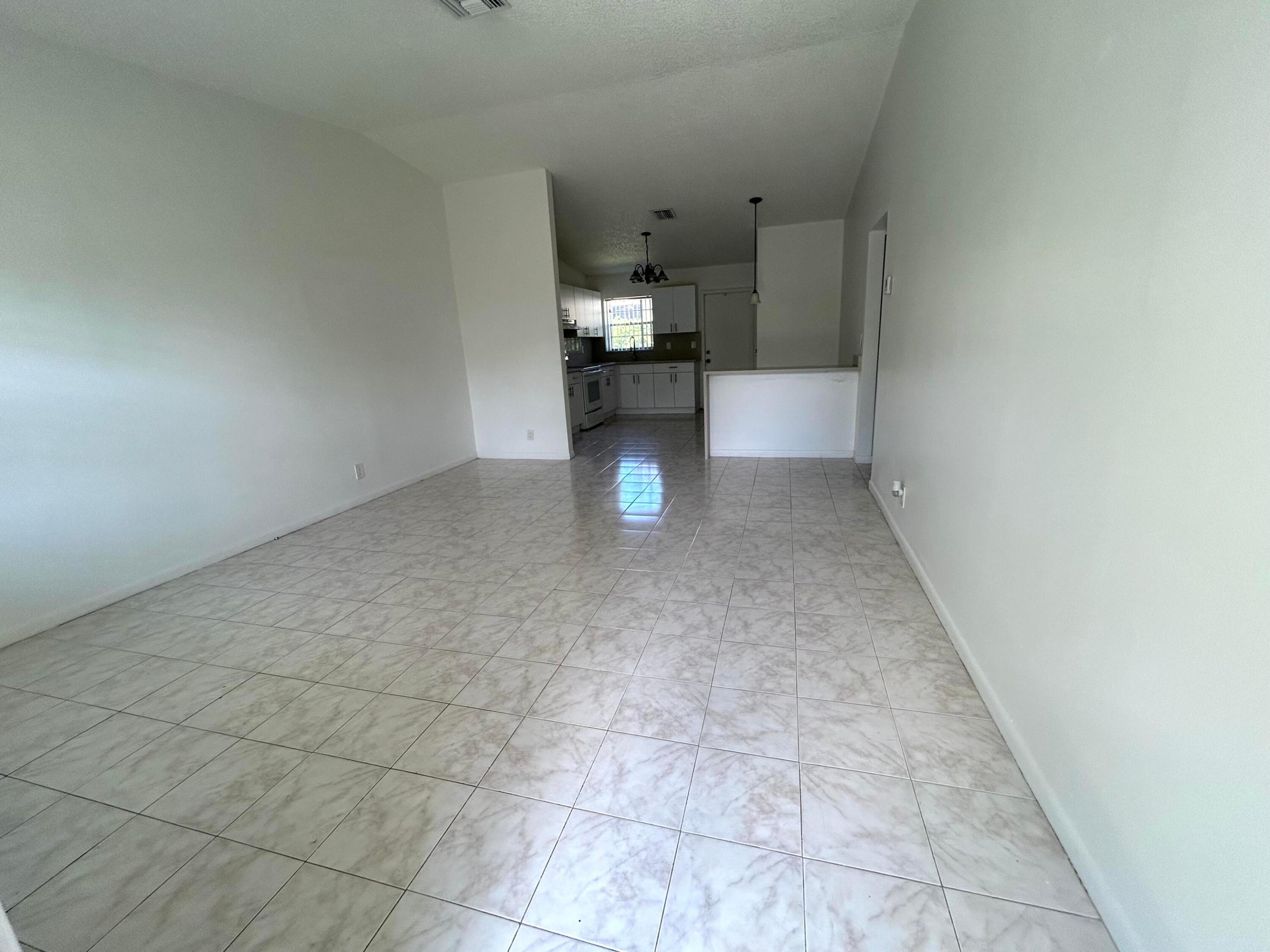 6140 SW 41st Court 1