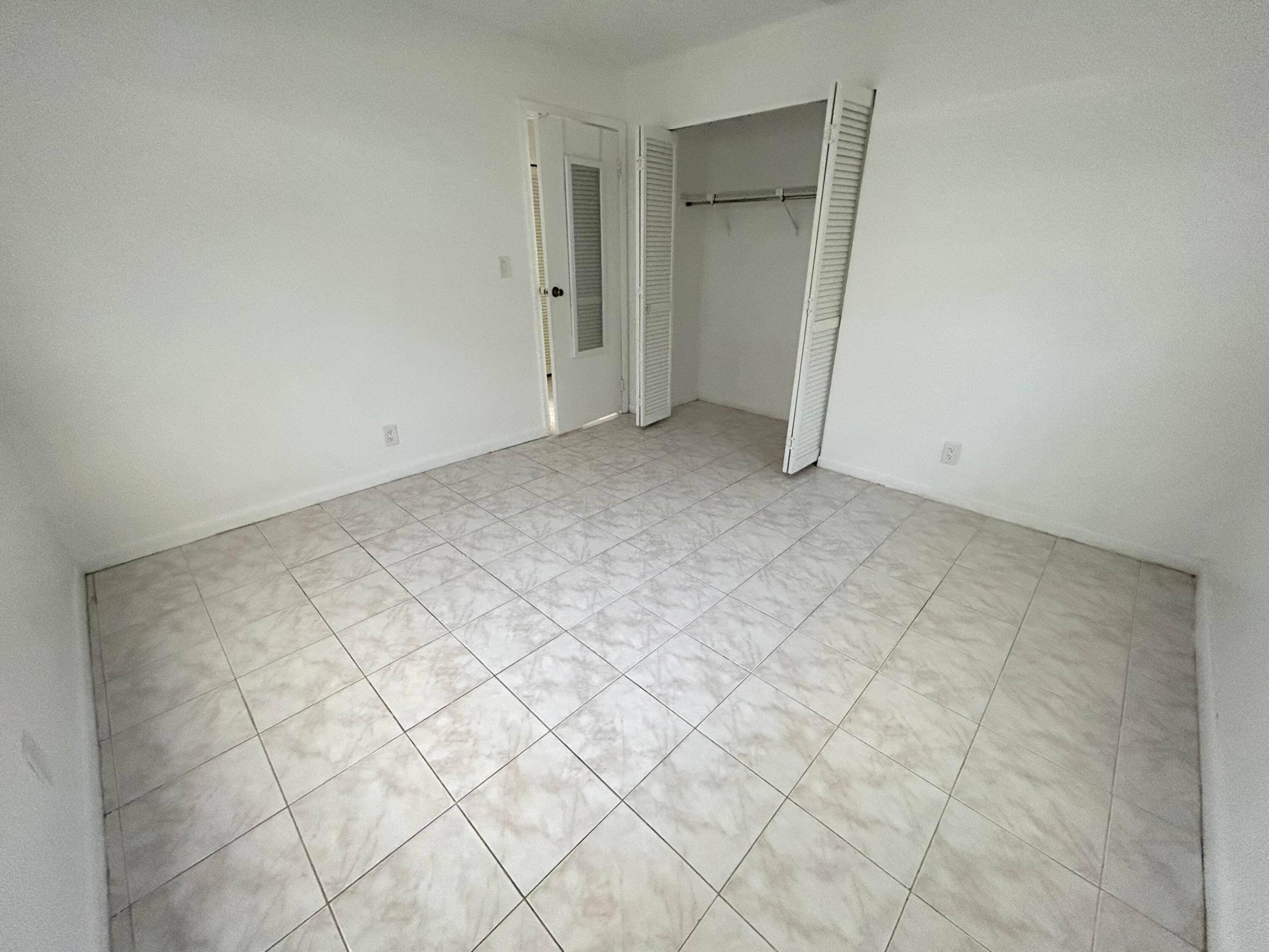 6140 SW 41st Court 1