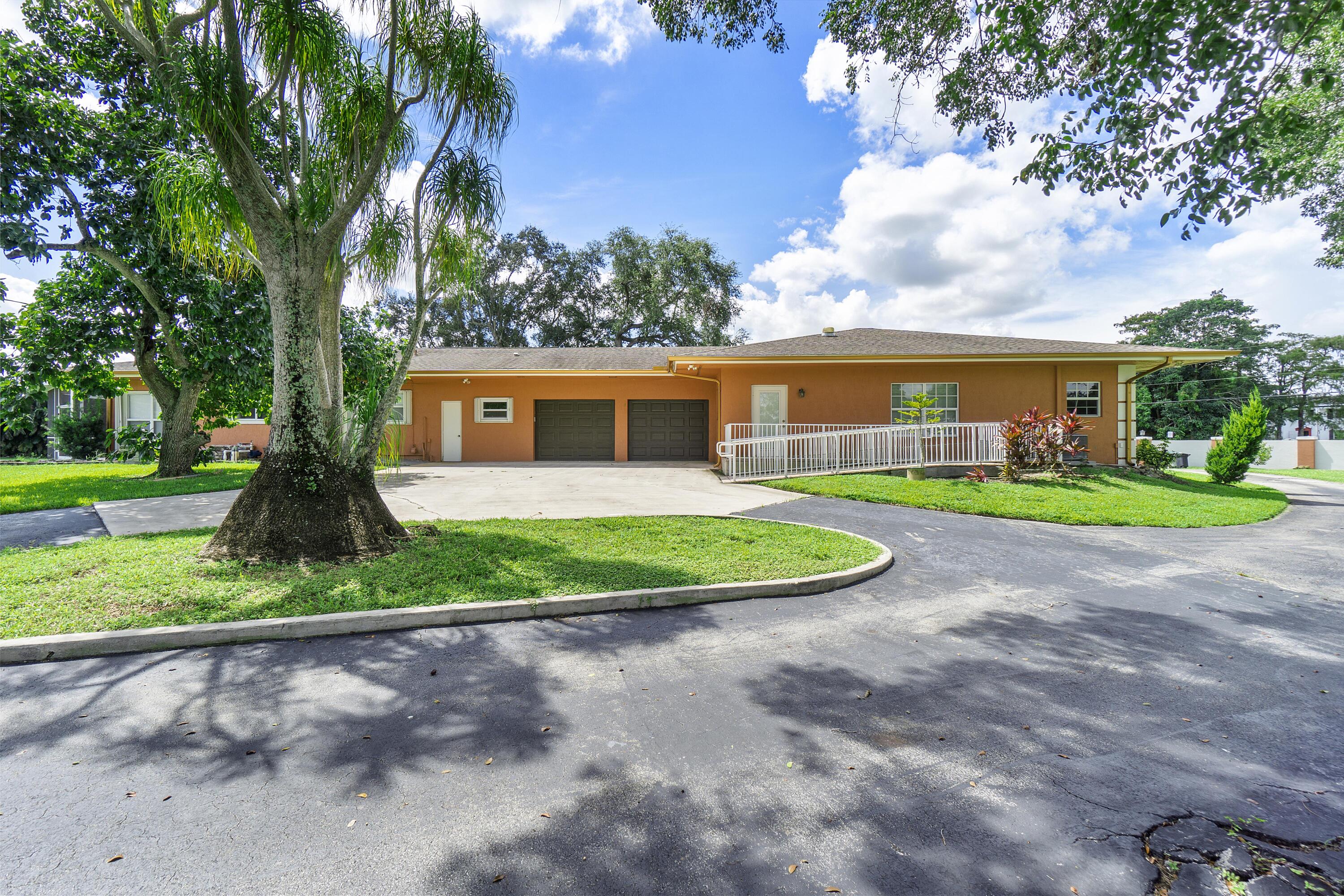 7600 NW 82nd Terrace