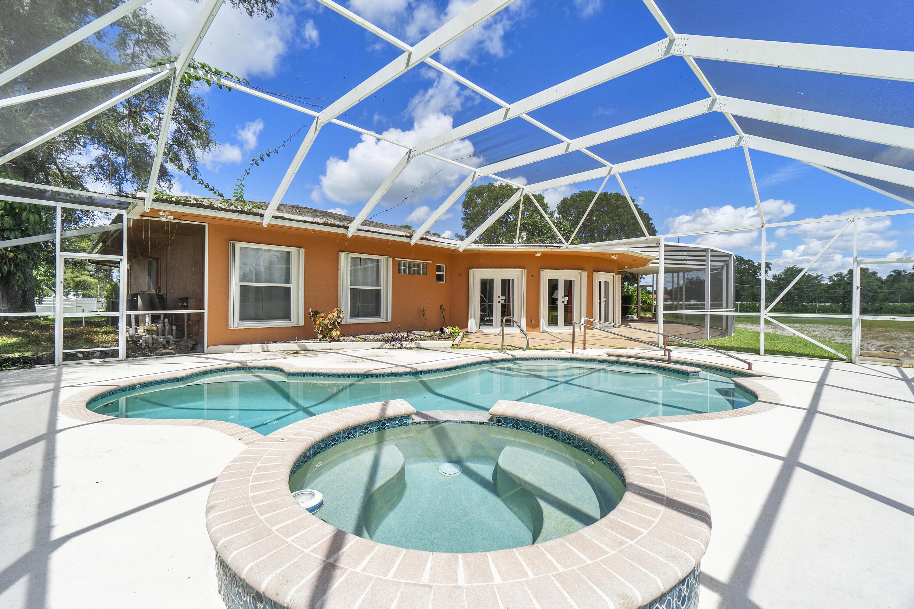 7600 NW 82nd Terrace