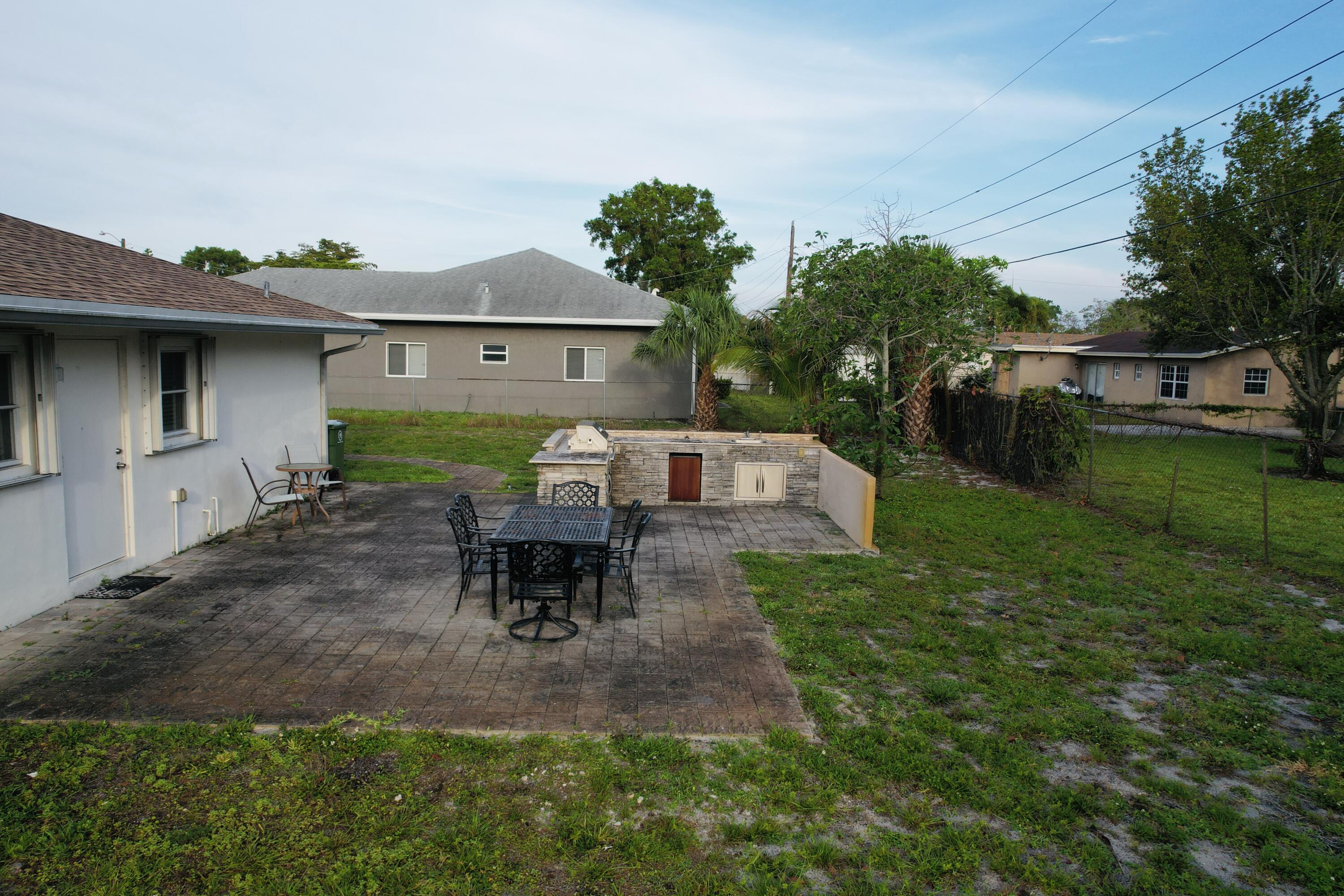 2881 NW 24th Court