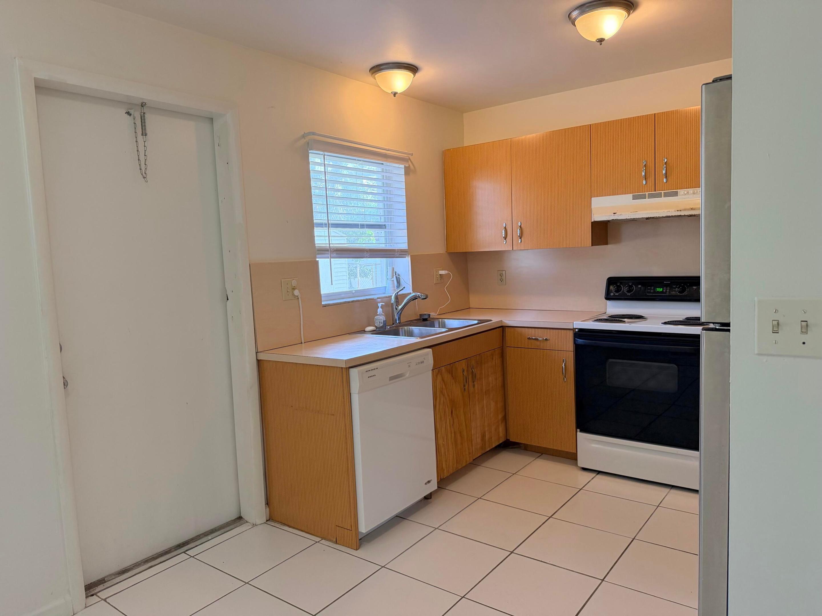 2881 NW 24th Court