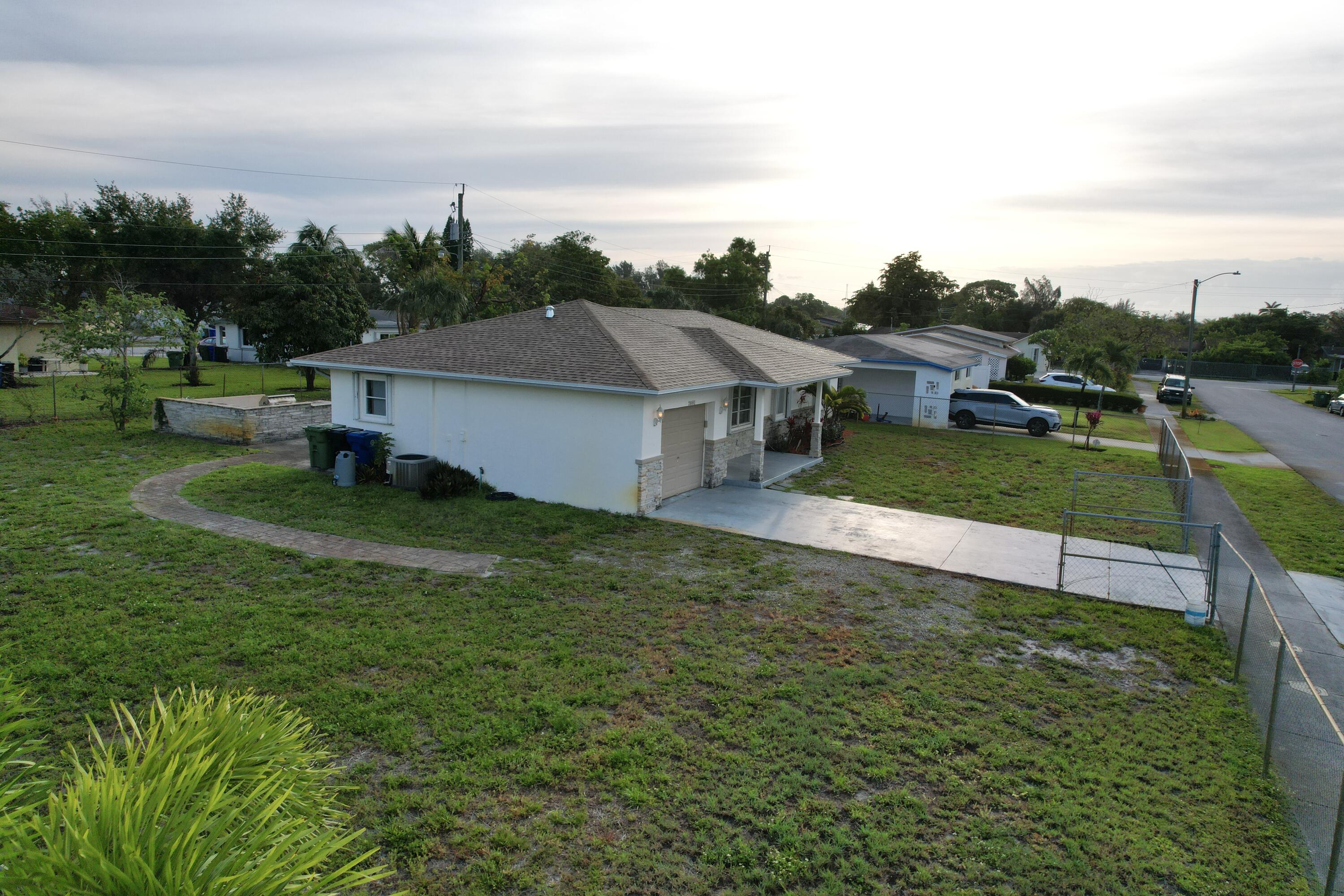 2881 NW 24th Court