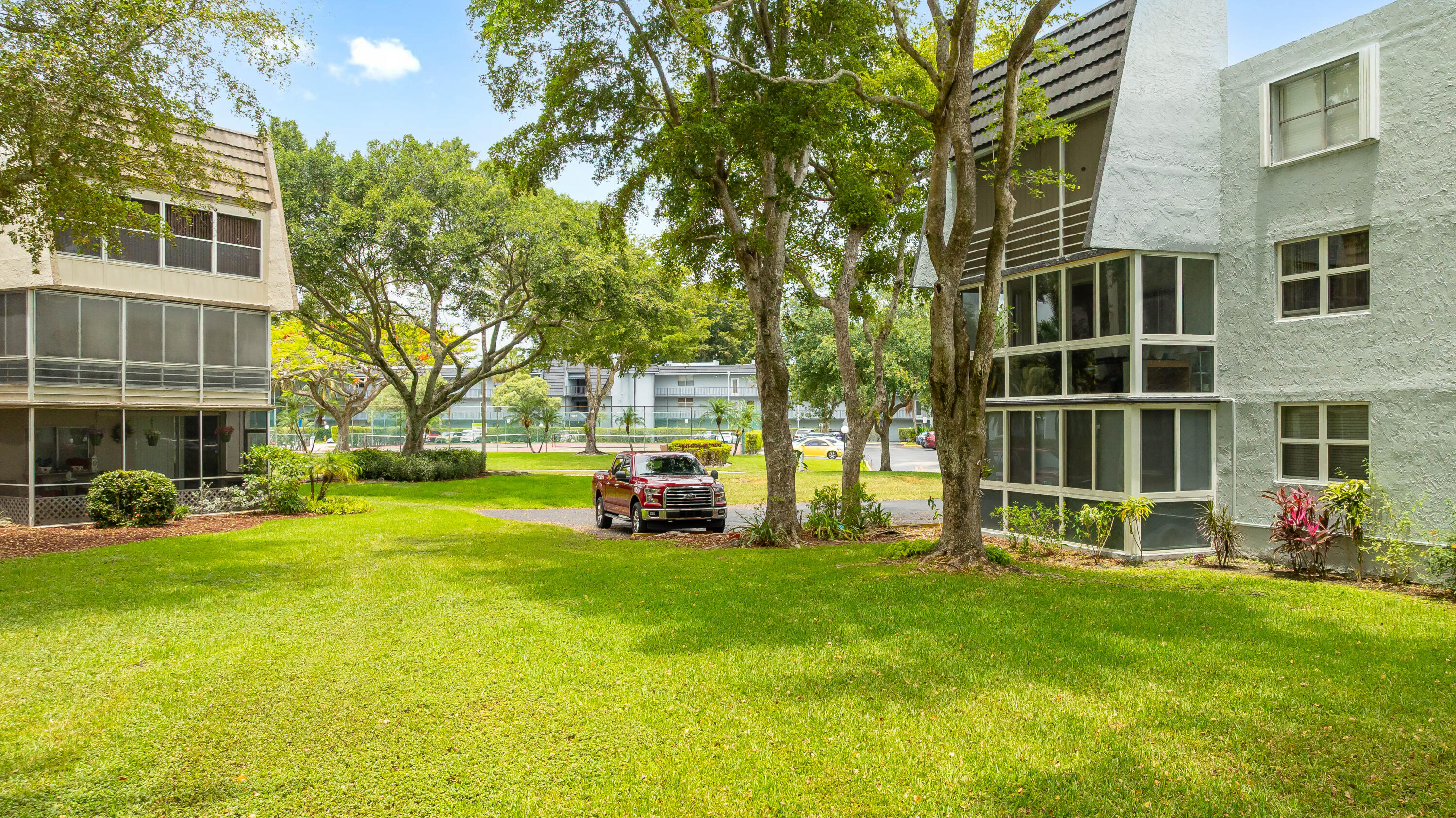 9200 Lime Bay Boulevard 115
