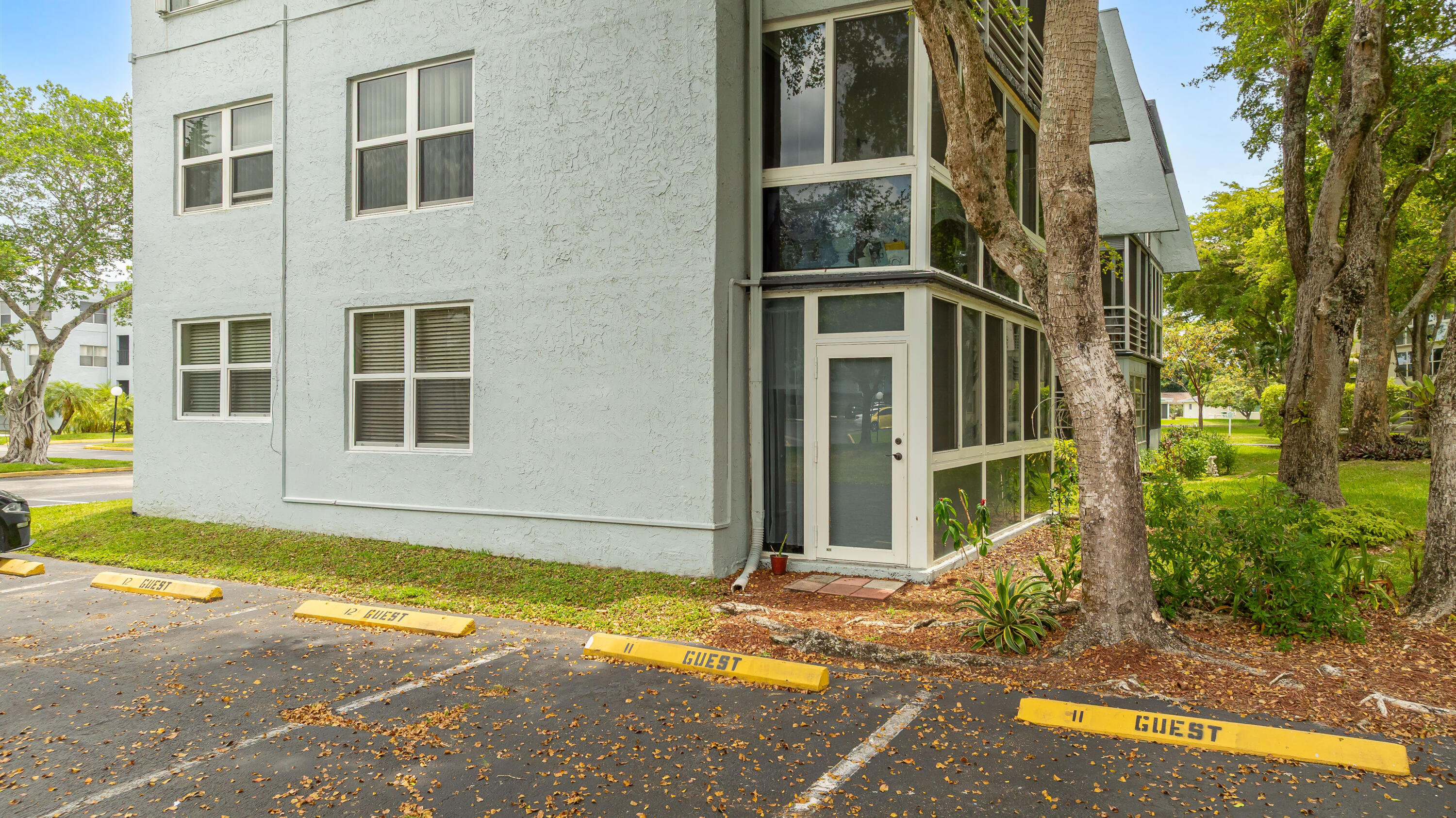 9200 Lime Bay Boulevard 115